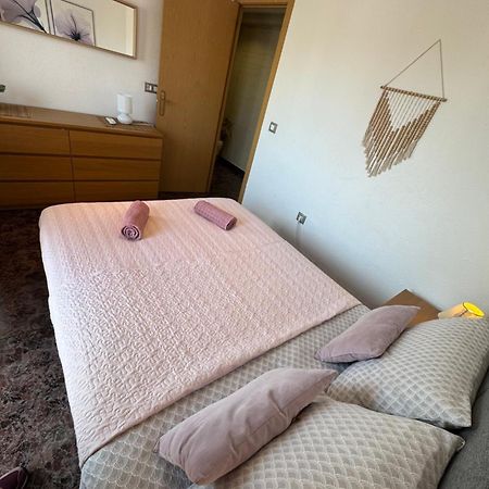 Great Holiday Apartment Close To The Beach ガンディア エクステリア 写真