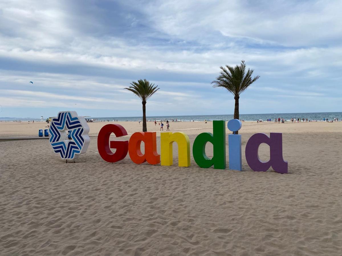 Great Holiday Apartment Close To The Beach ガンディア エクステリア 写真